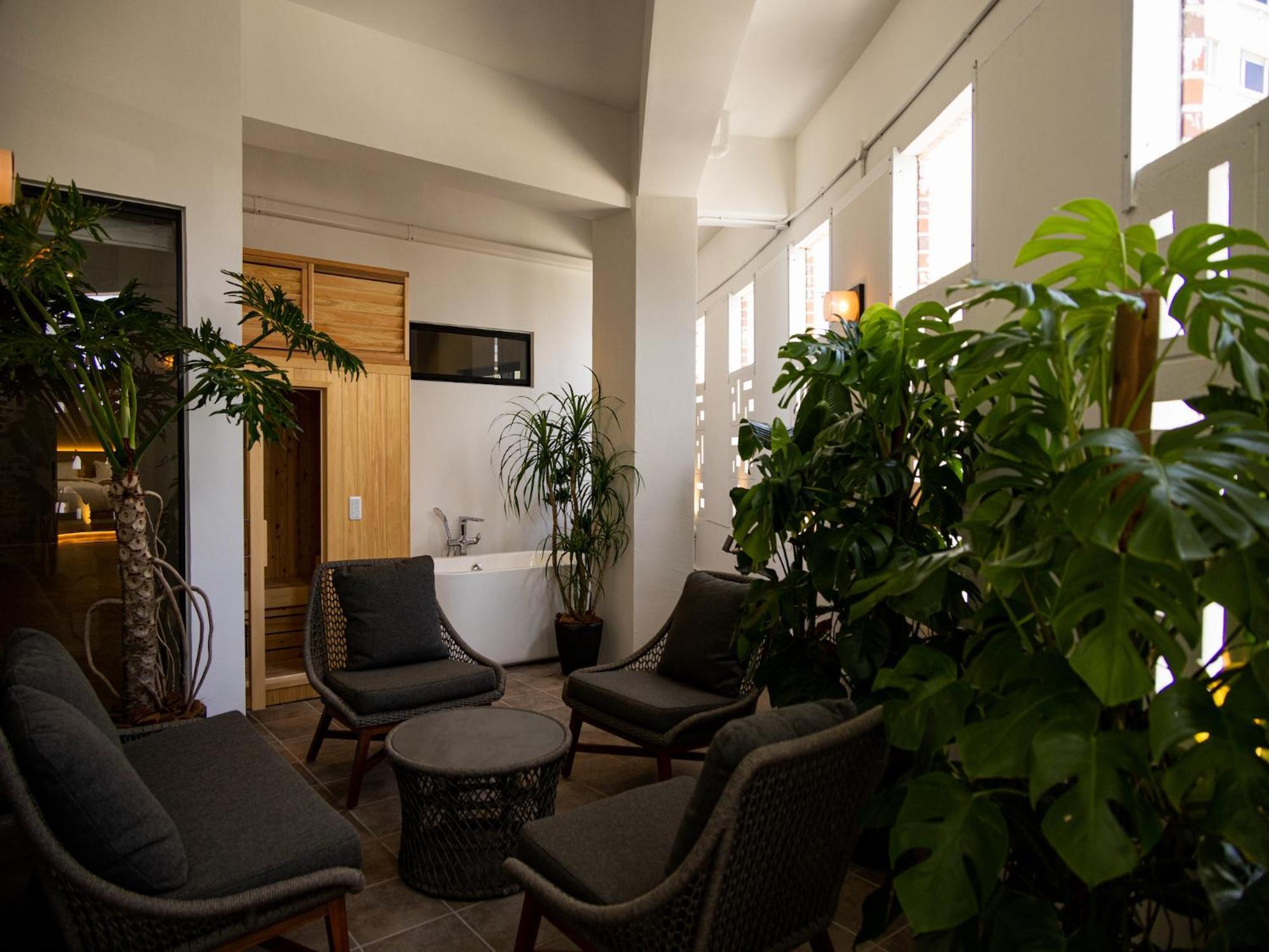730hotels. * Ishigaki (Okinawa)